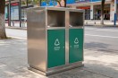 戶外街道兩分類不銹鋼垃圾箱，讓環保與美學并行