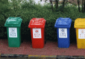 環(huán)保分類垃圾桶進(jìn)小區(qū)