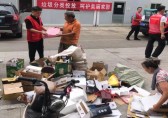 垃圾分類投放，呵護美麗家園