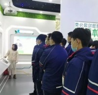 走進(jìn)垃圾分類(lèi)體驗(yàn)館